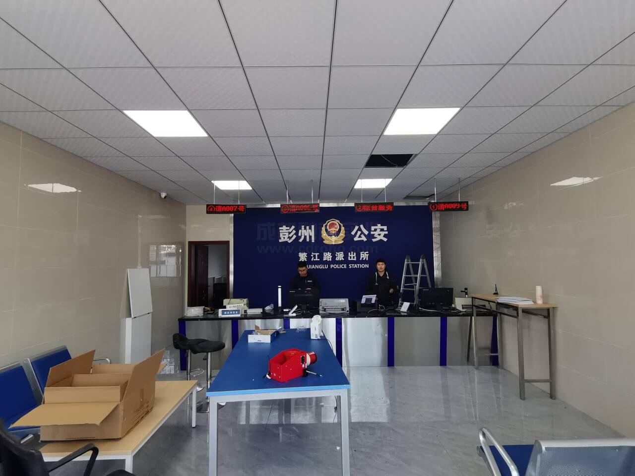 支持國產(chǎn)系統(tǒng)的排隊(duì)叫號(hào)機(jī)：提升服務(wù)效率的新選擇